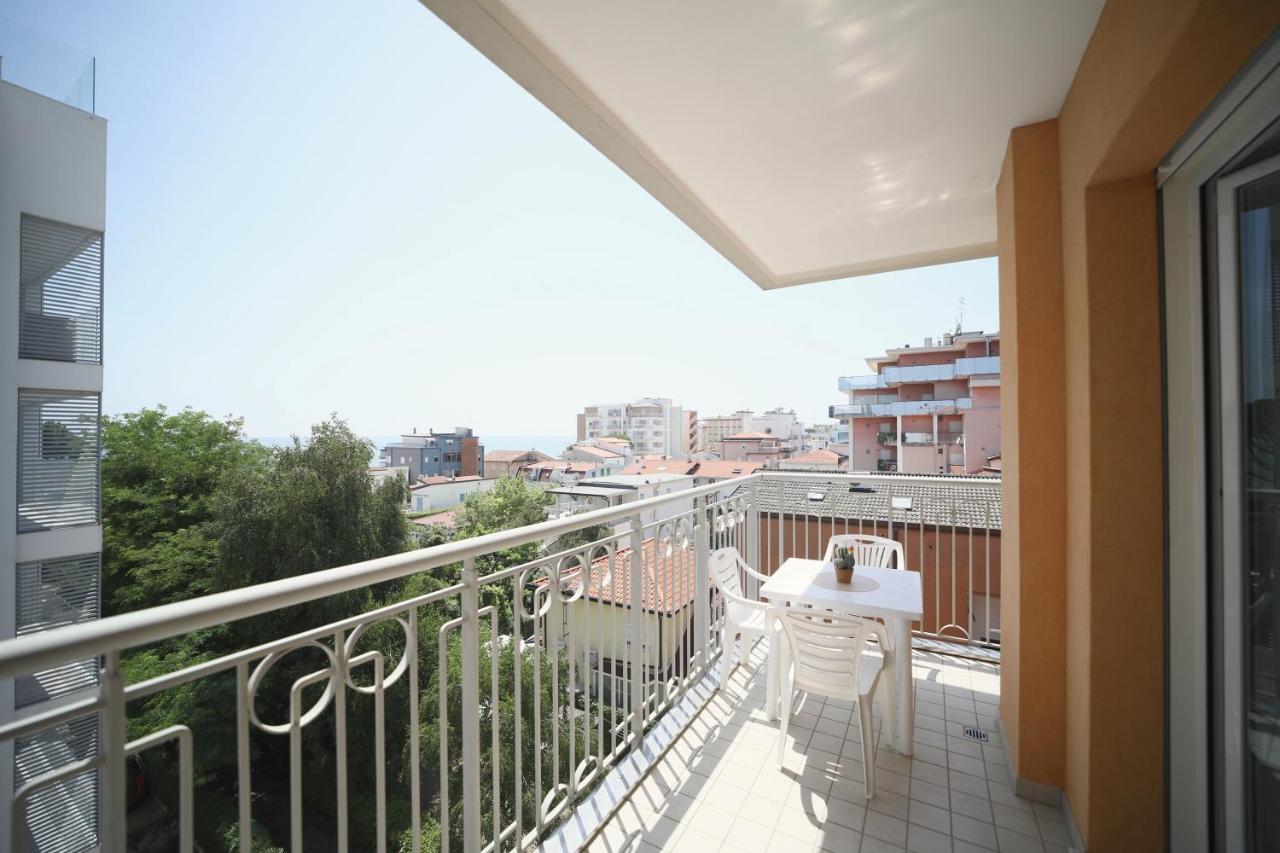 Residence Mariavittoria Лидо ди Йезоло Екстериор снимка